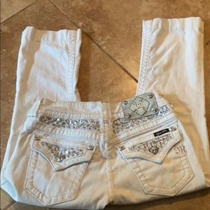 White Miss Me Capri- size 27